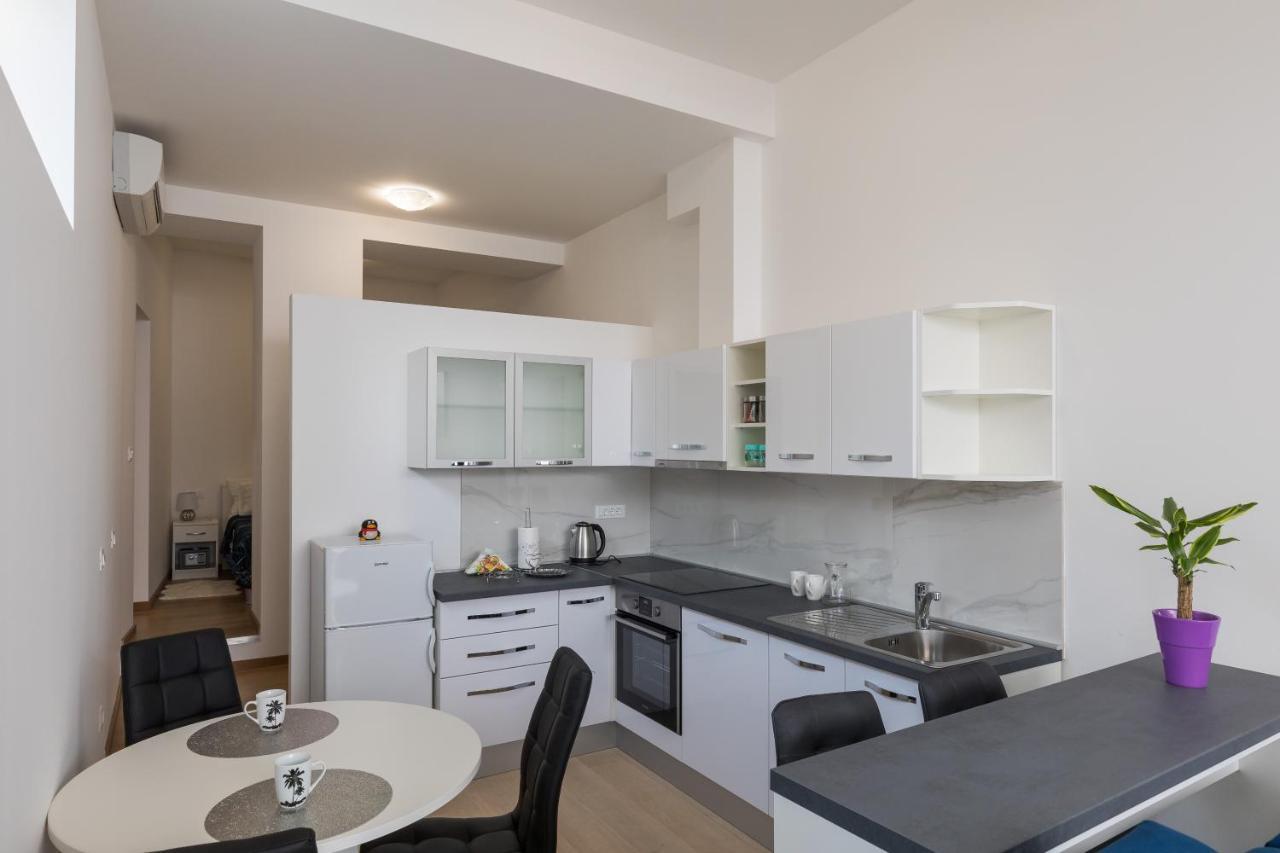 Apartment Vino & Gitara Dubrovnik Bagian luar foto